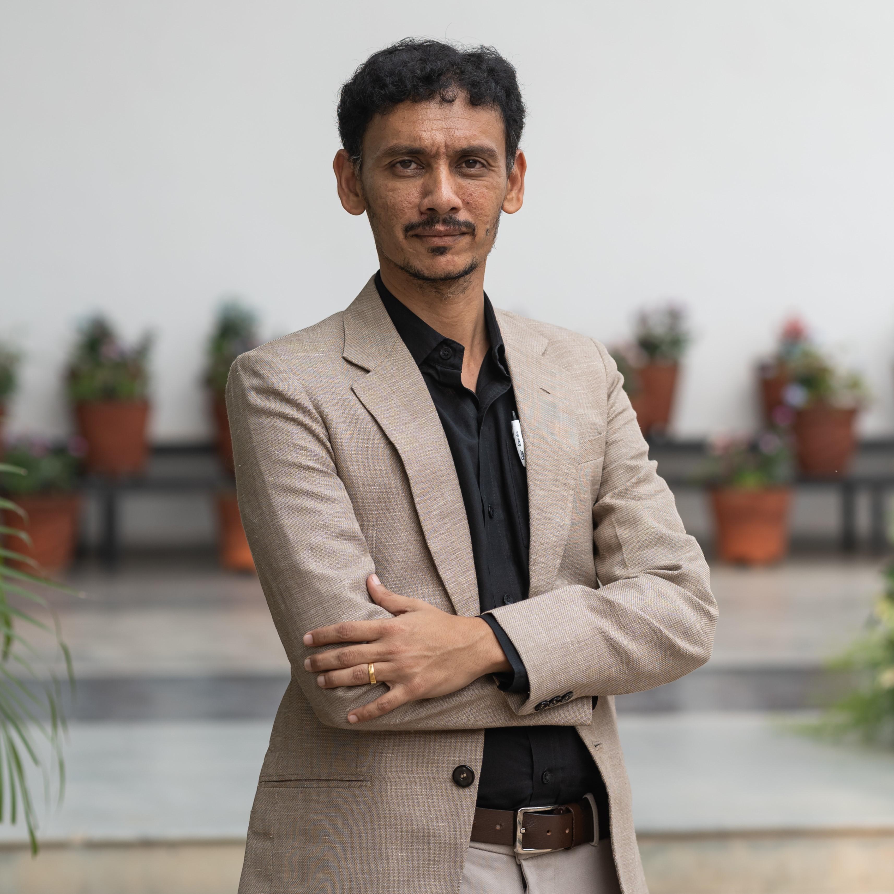 Dr. Nirav Vyas
