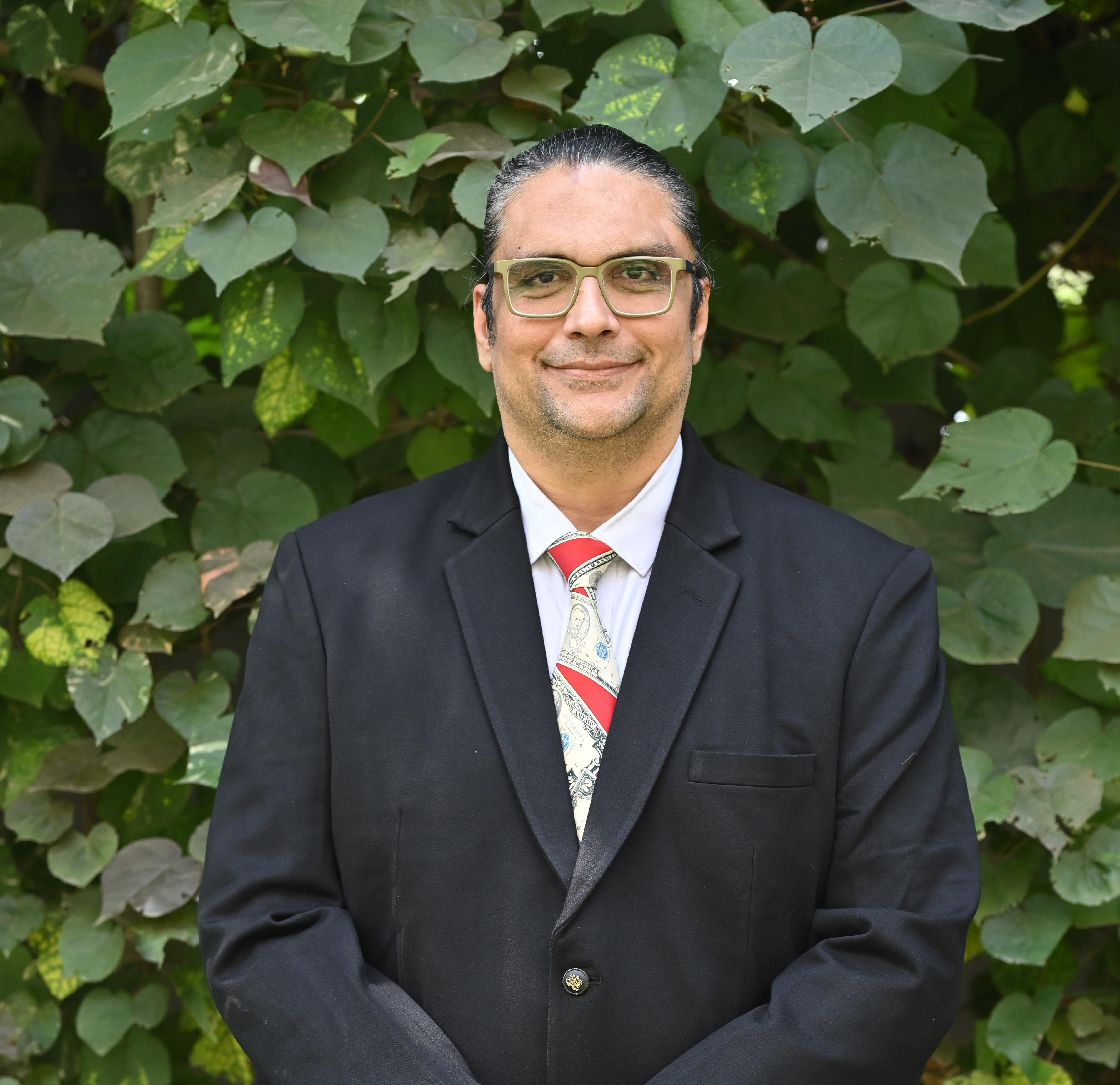 Portrait of Dr. Chinmay Baxi
